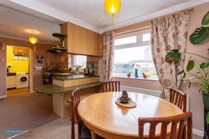 Kitchen/Diner- click for photo gallery